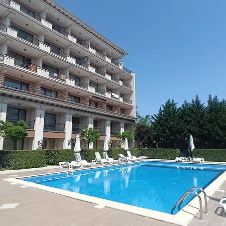 Sunny Complex U-dacha شقة *